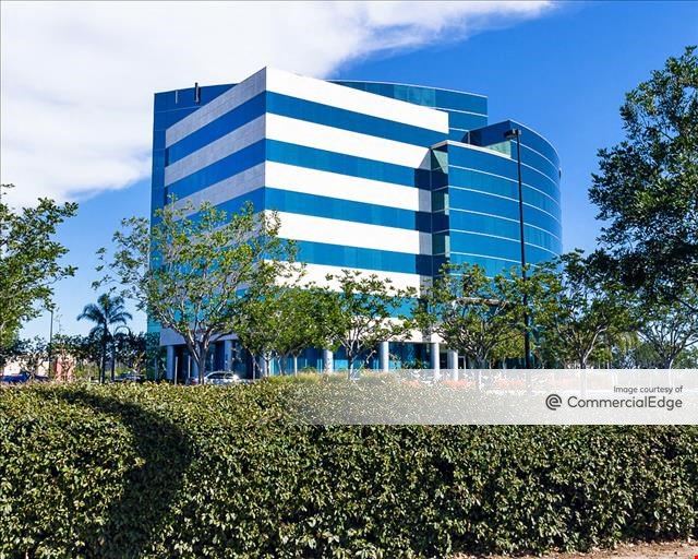 1000 Town Center