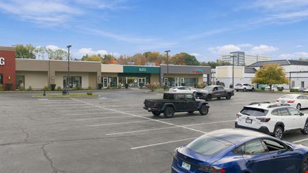 Burlington, MA - Shops at Mall Road