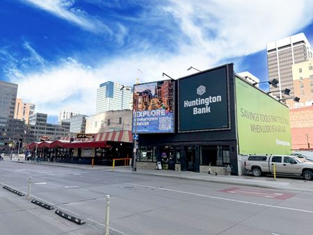 Retail space for Rent at 911 15th Street in Denver