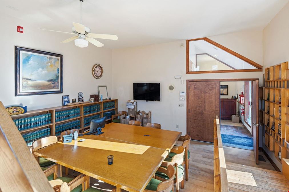 544 Douglas Ave