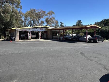 OAK MANOR  RETAIL CENTER