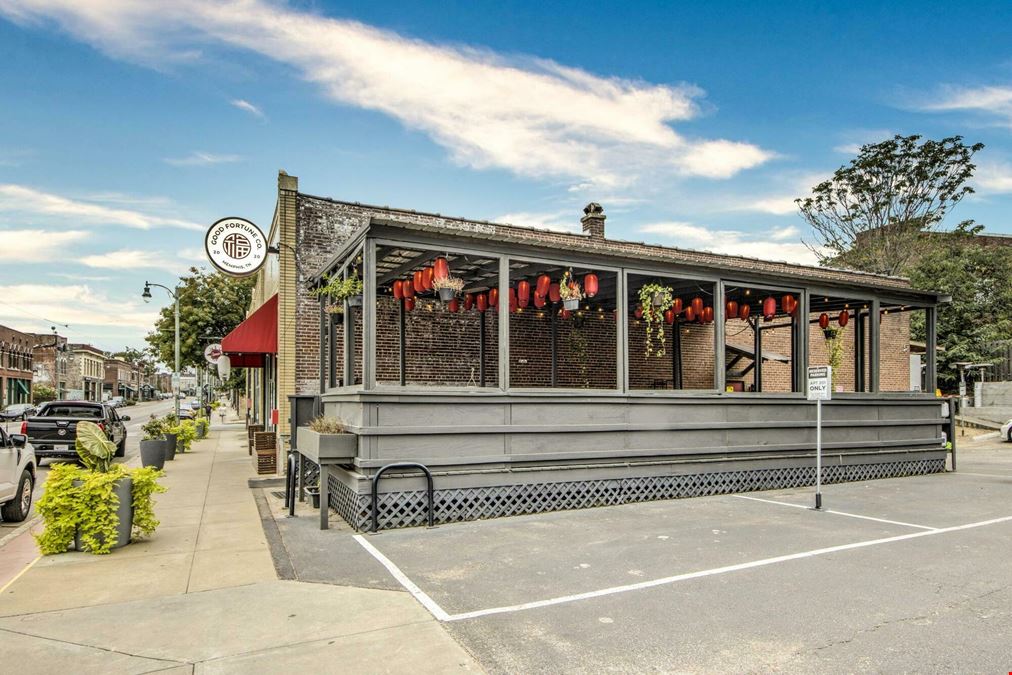 345 S Main St