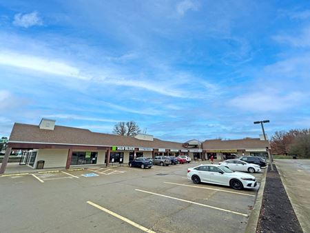 Retail space for Rent at Crystal Plaza in Vermilion