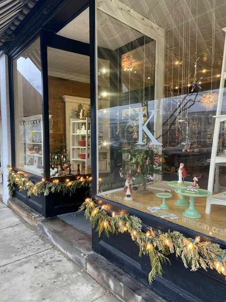 140 E Broadway 