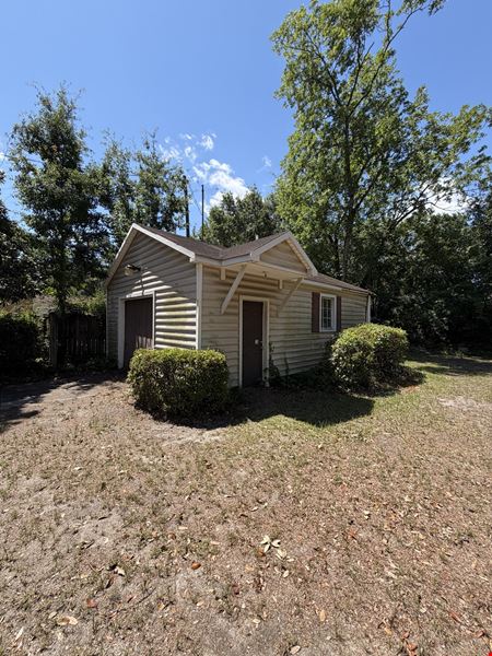Owner User/Office + Warehouse in Hanahan- 1508 SF office and 725 SF storage building