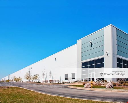 Industrial space for Rent at Wood Hill Crossing Business Park - 11240 Katherine's Crossing in Woodridge