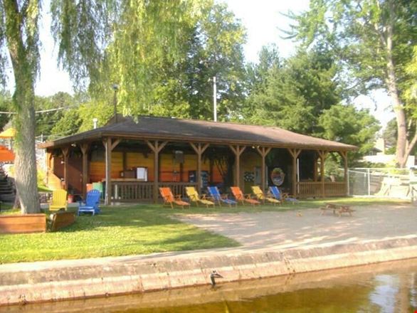 Iconic Limberlost Lounge & Restaurant on Houghton Lake