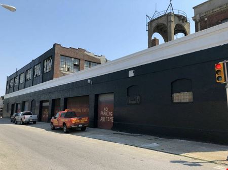 2427-35 W York St