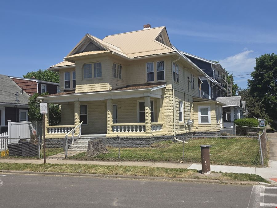 1909 Monroe Street
