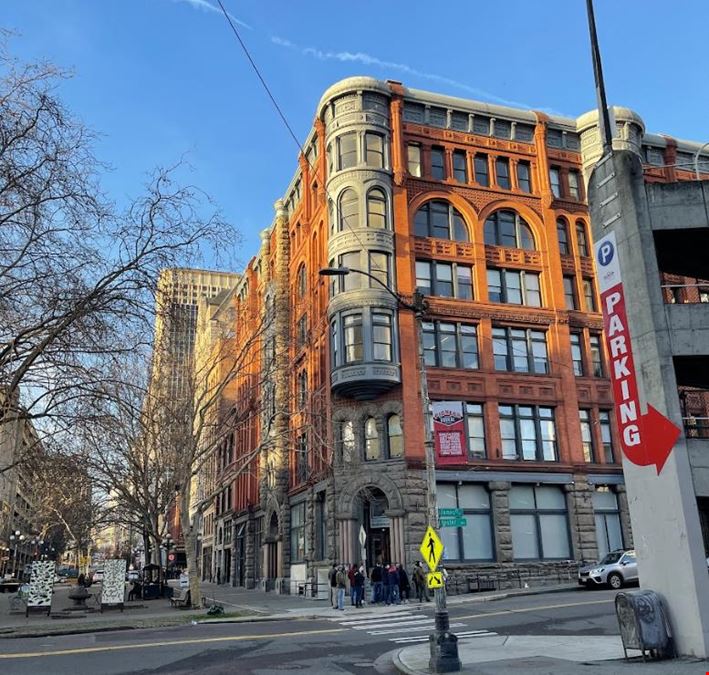 Expansive - Pioneer Building
