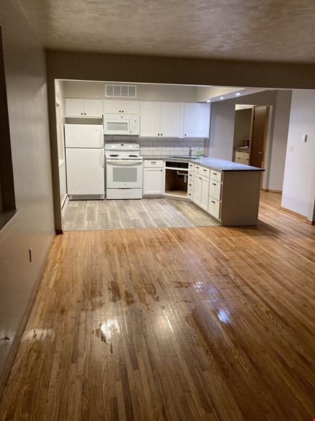 1821 W 9th Ave