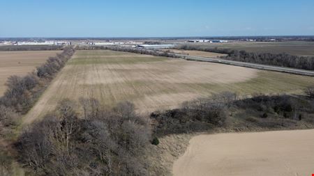 67 acres with Future I-57 frontage