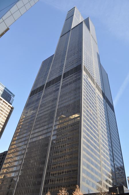 Office space for Rent at Willis Tower in Chicago