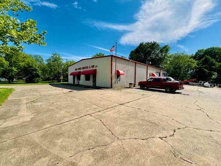 Unassigned space for Sale at Commercial 6000 Square Feet Hope Arkansas in Hope
