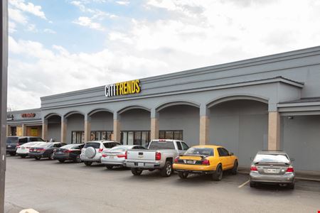 Retail space for Rent at Delmont Village Shopping Center in Baton Rouge