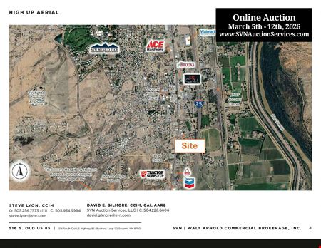 9,000+-sf retail showroom in Socorro