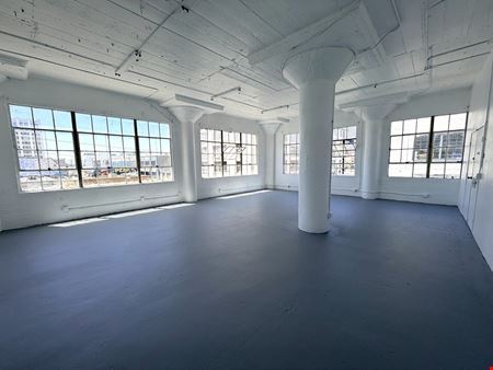Industrial space for Rent at 1048 Santee Street in Los Angeles