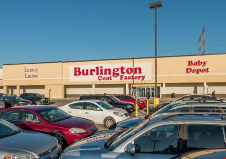 Retail space for Rent at The Landings in Lansing
