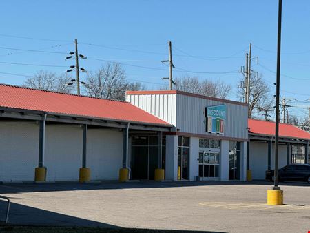 Retail space for Sale at 689-699 S Monroe St in Lebanon