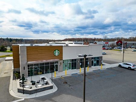 Commercial space at Starbucks Center in Portage