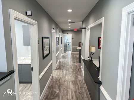 ±5,478 SF Medical Office Building in the Heart of Lexington | For Sale or Lease