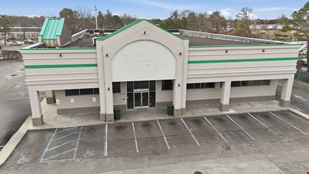 Vacant Dollar Tree