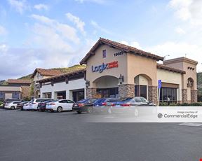 The Plaza at Golden Valley