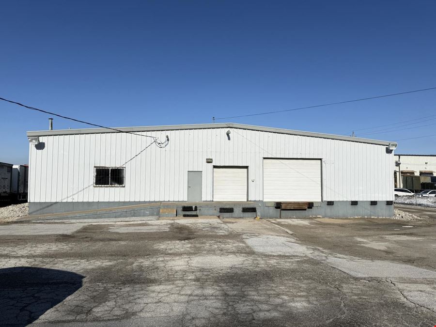 801 1st St E, Industrial
