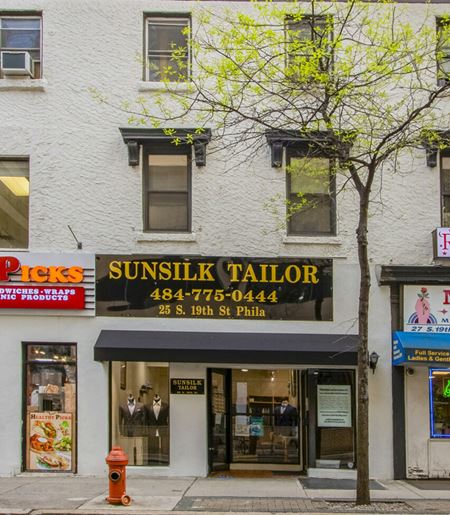 Retail space for Rent at 23-25 South 19th Street in Philadelphia