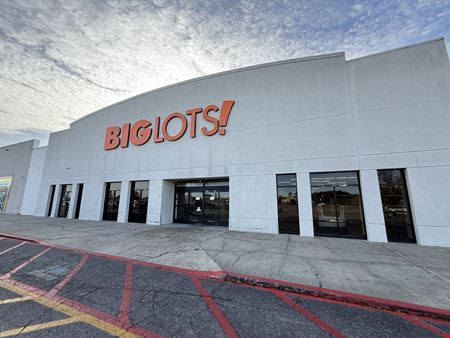 Commercial space at Oak Grove Shopping Center in Hattiesburg