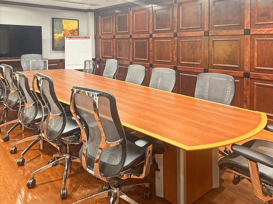 Regus - Kansas City - Country Club Plaza