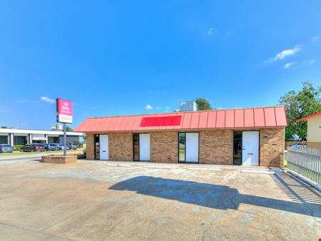 6700 S Western Ave