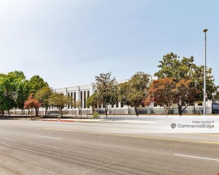 Industrial space for Rent at 9301 Mason Avenue in Chatsworth