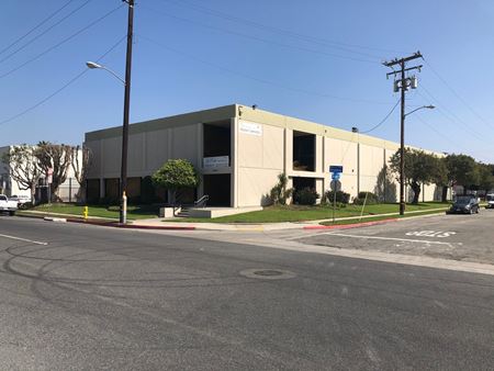 Industrial space for Rent at 13936 S Broadway in Los Angeles