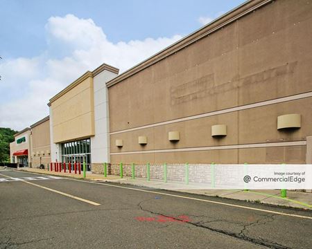 Commercial space at Chamberlain Plaza in Meriden