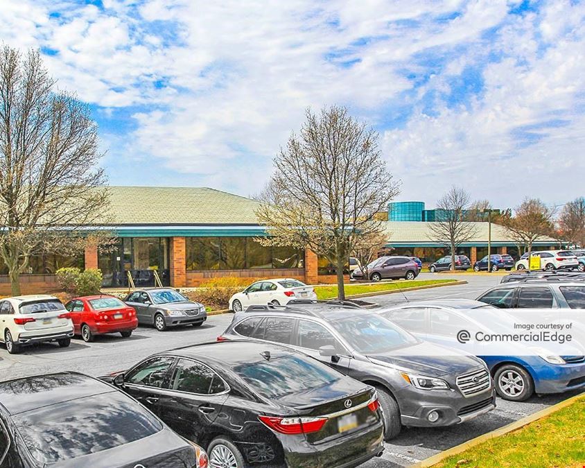 Lehigh Valley Corporate Center - 1685 Valley Center Pkwy