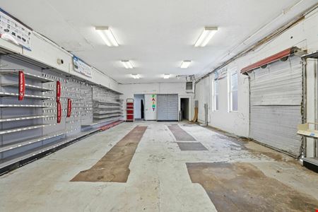 423 N Main St