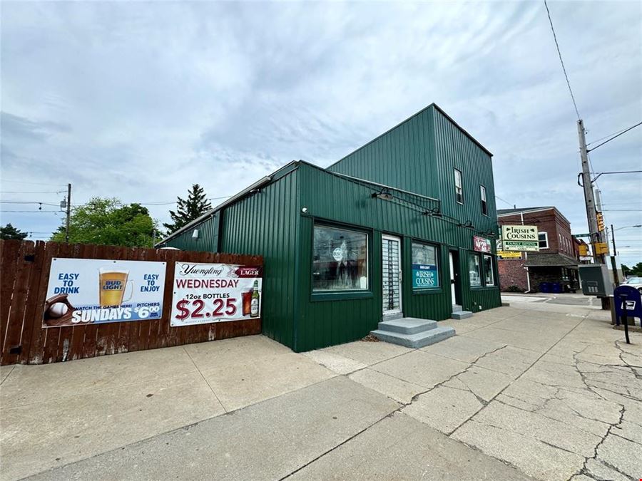 3922 Main St
