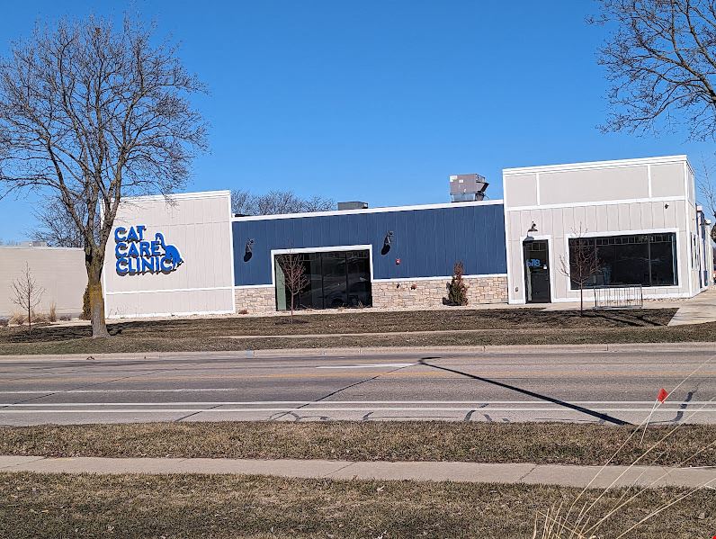 Retail/Office Space Near West Town Mall 6718 Odana Rd, Madison, WI 53719