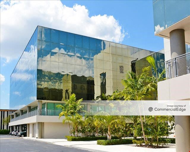 9250 Doral