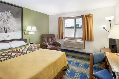 3324 20th St, Columbus Super 8 by Wyndham
