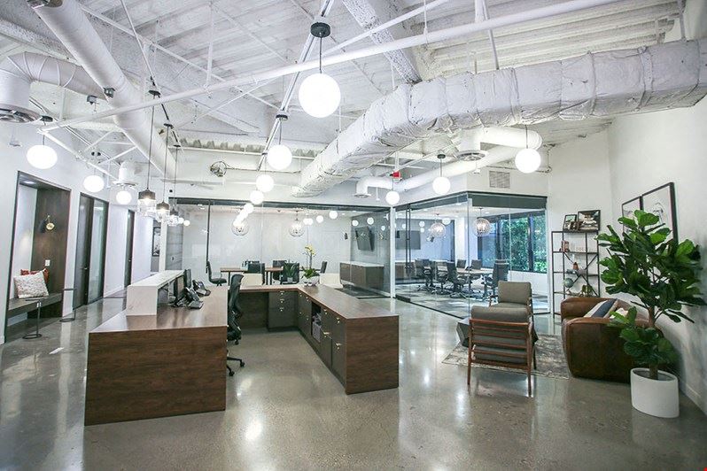 Premier Workspaces - WC2 - Woodland Hills California