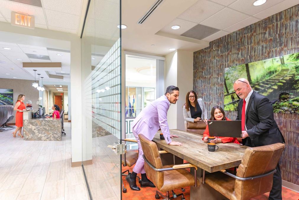 Quest Workspaces - Quest Doral