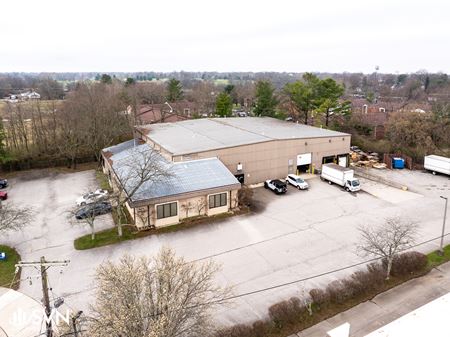 Industrial space for Rent at FOR LEASE: Commercial/Flex Building in Lexington