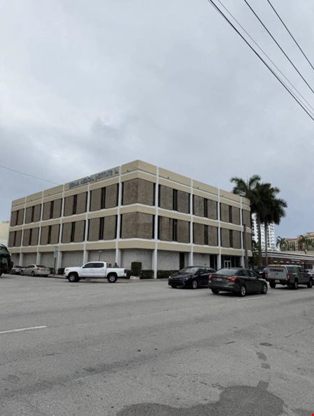 Commercial space at 2550 Douglas Rd Coral Gables in Coral Gables