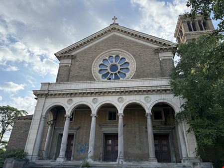 Commercial space at St. Marks in Cincinnati