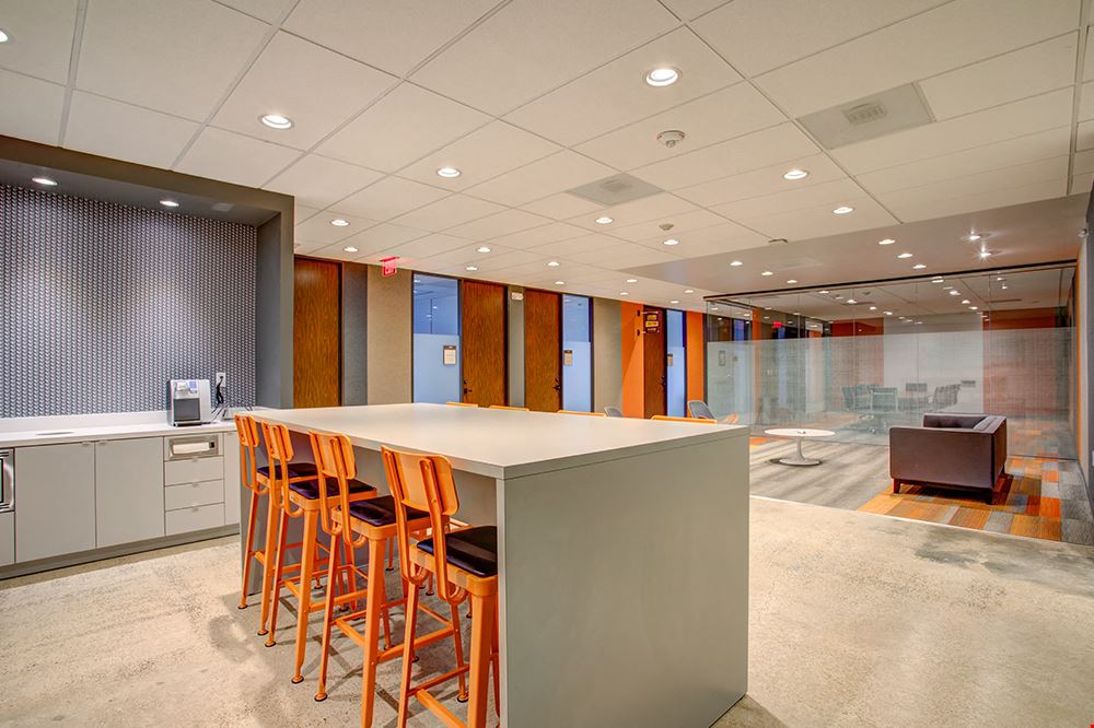 Workstyle Flexible Spaces - 7676 Hillmont