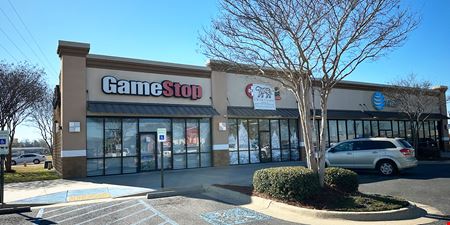 Retail Space in Walmart Shadow Center