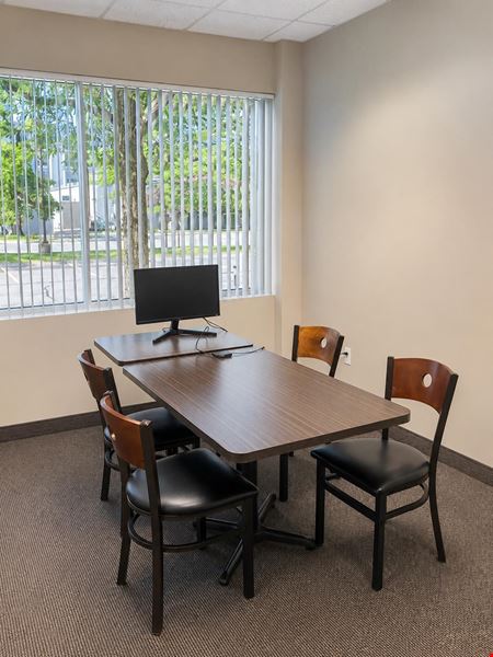 Office Suites For Lease - Briarwood Area / Ann Arbor