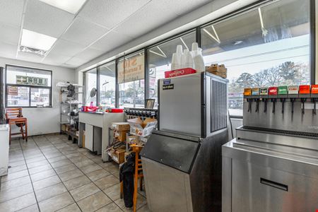 Drive-Through QSR 1,300 SF on Brainerd Road in Chattanooga